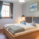 Dorfchalets & - In Centre Including Free Entry Tauern And Summer Card דירה