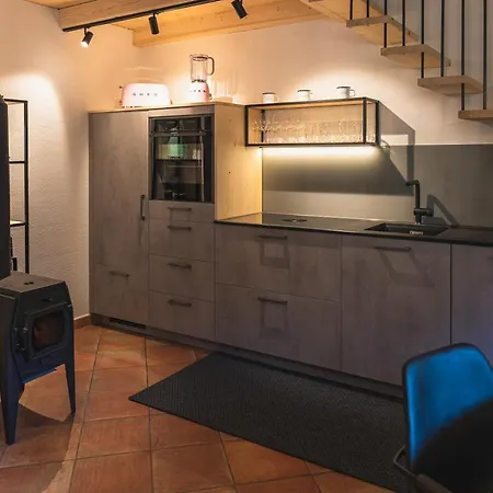 Dorfchalets & - Authentic Experience In Centre Of Including Tauernspa And Summercard Apartment Kaprun