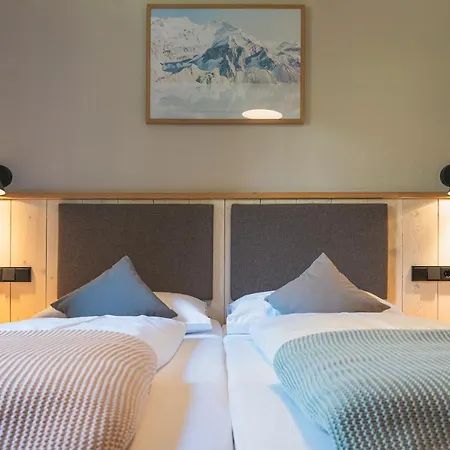 Dorfchalets & - Authentic Experience In Centre Of Including Tauernspa And Summercard *