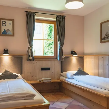 Dorfchalets & - Authentic Experience In Centre Of Including Tauernspa And Summercard