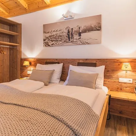 Dorfchalets & - Authentic Experience In Centre Of Including Tauernspa And Summercard Apartment