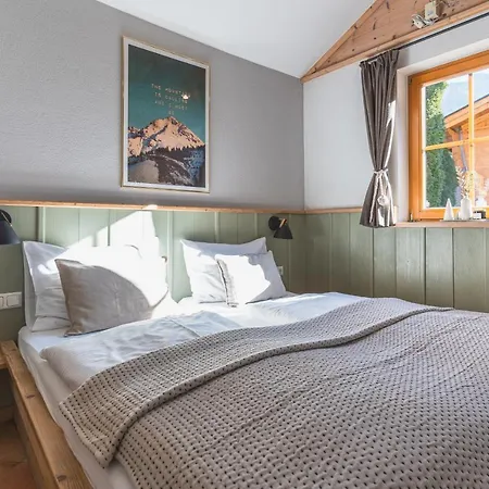 Apartment Dorfchalets & - Authentic Experience In Centre Of Including Tauernspa And Summercard