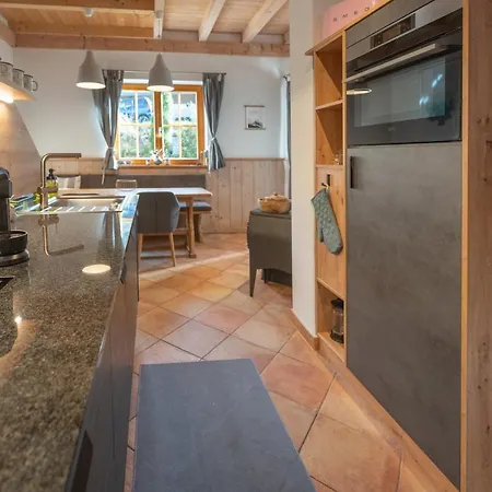 Dorfchalets & - Authentic Experience In Centre Of Including Tauernspa And Summercard Apartment