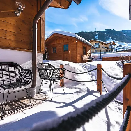 Apartment Dorfchalets & - Authentic Experience In Centre Of Including Tauernspa And Summercard