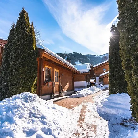 Apartment Dorfchalets & - Authentic Experience In Centre Of Including Tauernspa And Summercard *