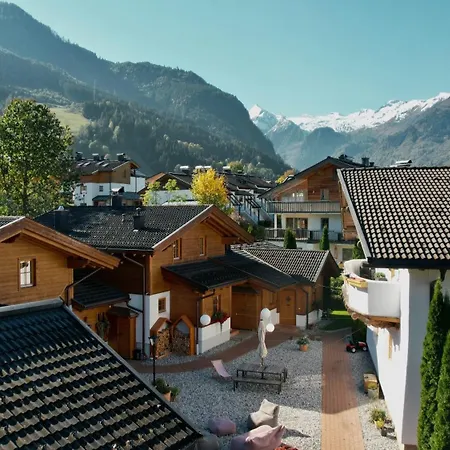 Dorfchalets & - In Centre Including Free Entry Tauern And Summer Card Apartment