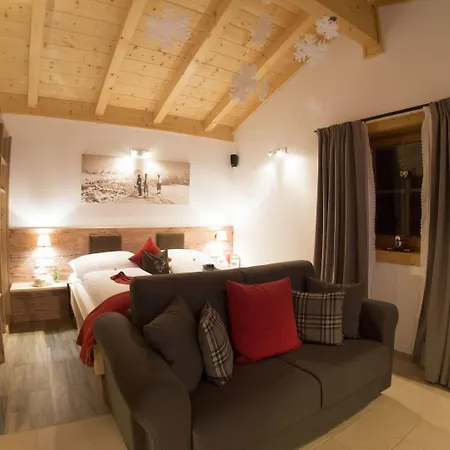 Dorfchalets & - In Centre Including Free Entry Tauern And Summer Card