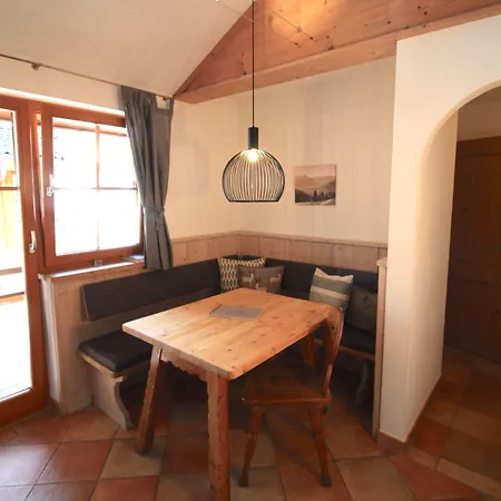 Dorfchalets & - In Centre Including Free Entry Tauern And Summer Card Kaprun