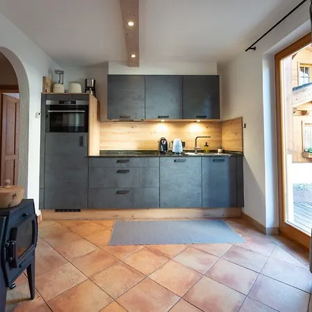 Dorfchalets & - In Centre Including Free Entry Tauern And Summer Card