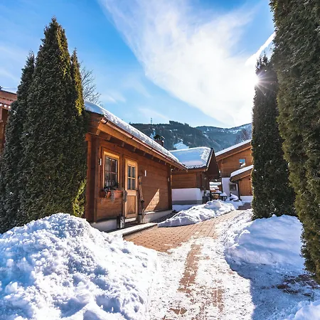 Dorfchalets & - In Centre Including Free Entry Tauern And Summer Card Appartamento Kaprun