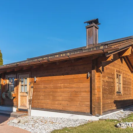 Dorfchalets & - In Centre Including Free Entry Tauern And Summer Card