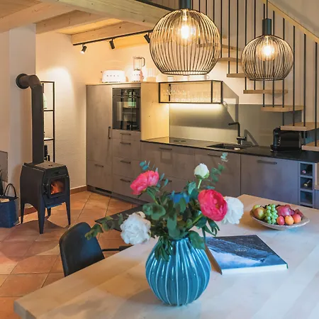 Dorfchalets & - In Centre Including Free Entry Tauern And Summer Card * Kaprun