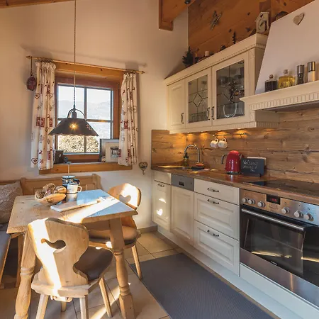 Dorfchalets & - In Centre Including Free Entry Tauern And Summer Card * Kaprun