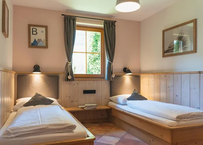 Dorfchalets & - In Centre Including Free Entry Tauern And Summer Card