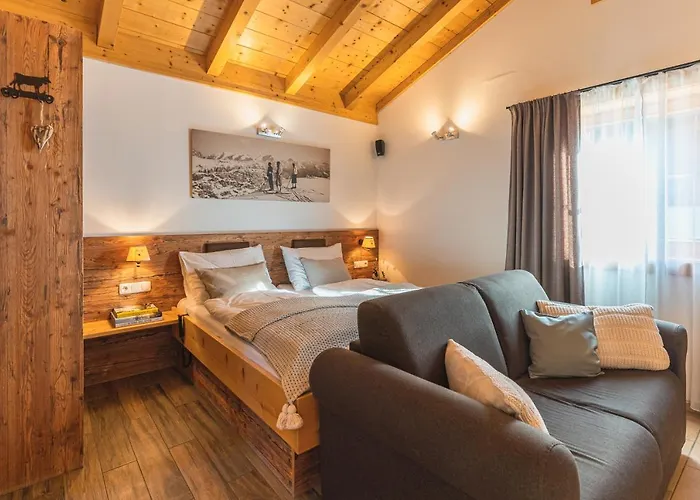アパート Dorfchalets & - In Centre Including Free Entry Tauern And Summer Card カプルーン