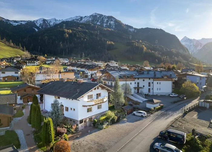 Dorfchalets & - In Centre Including Free Entry Tauern And Summer Card * カプルーン