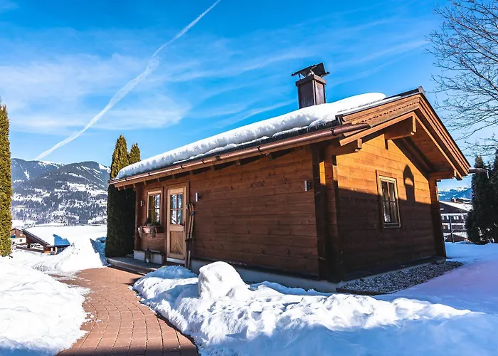 Dorfchalets & - In Centre Including Free Entry Tauern And Summer Card カプルーン