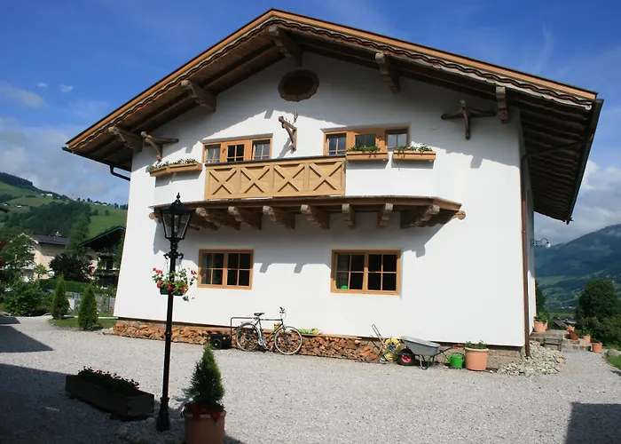 Dorfchalets & - In Centre Including Free Entry Tauern And Summer Card アパート カプルーン