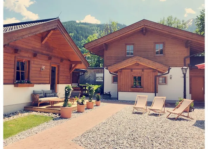 Dorfchalets & - In Centre Including Free Entry Tauern And Summer Card * カプルーン